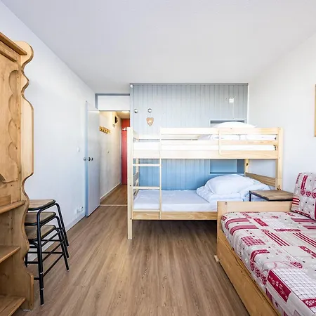 Skis Aux Pieds Pour 4 Pers., Vue Mont Blanc Appartement