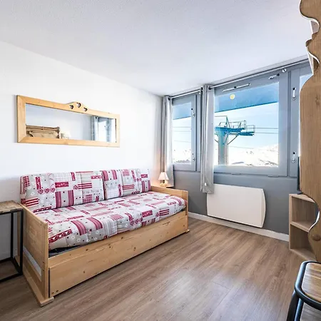 Skis Aux Pieds Pour 4 Pers., Vue Mont Blanc Appartement