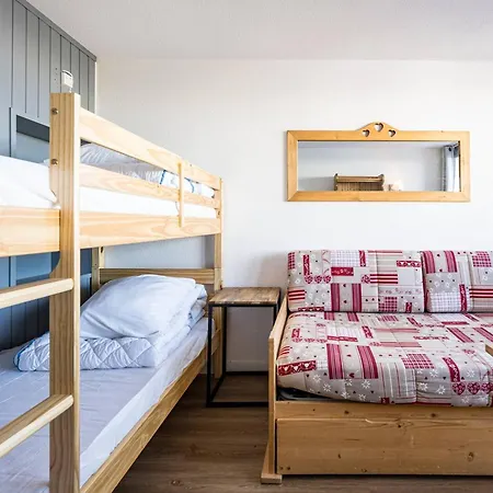 Skis Aux Pieds Pour 4 Pers., Vue Mont Blanc Appartement